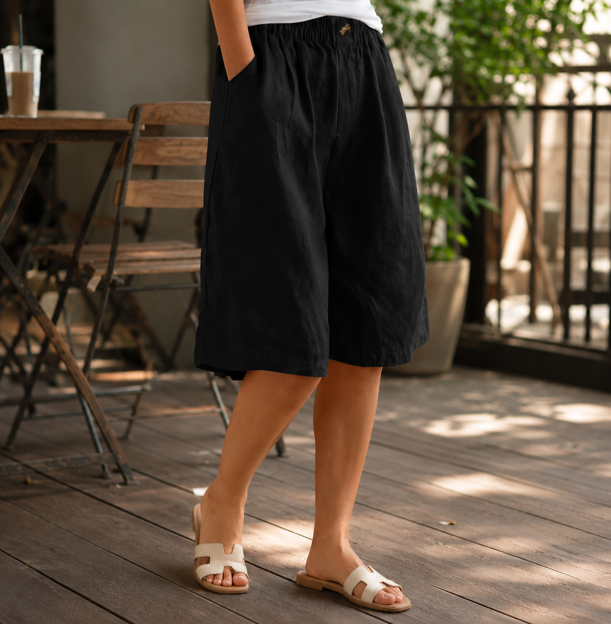 Trogir Linen Elastic Waist Shorts
