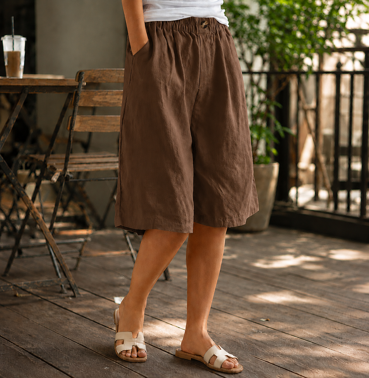 Trogir Linen Elastic Waist Shorts