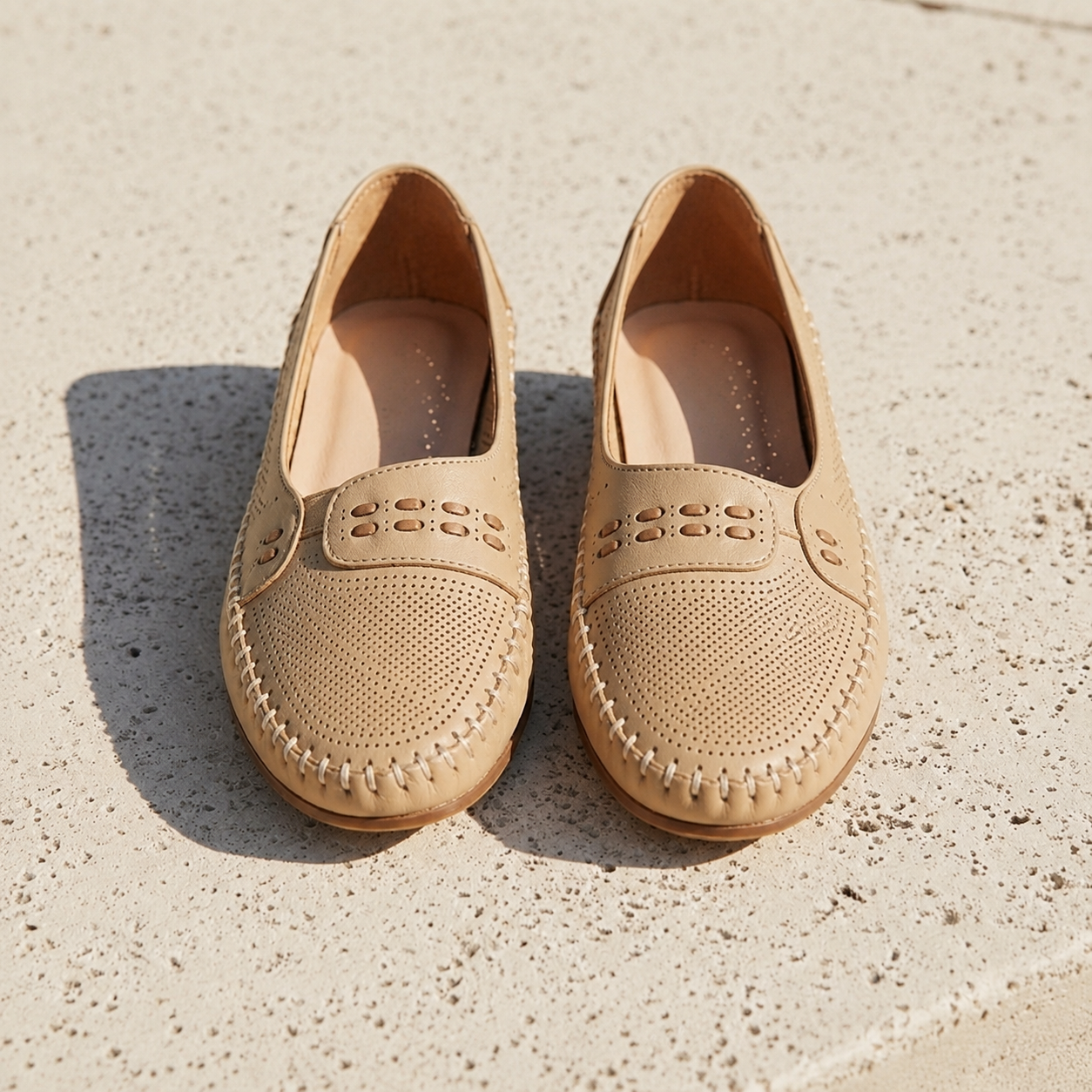Noto Orthopedic Mesh Loafers