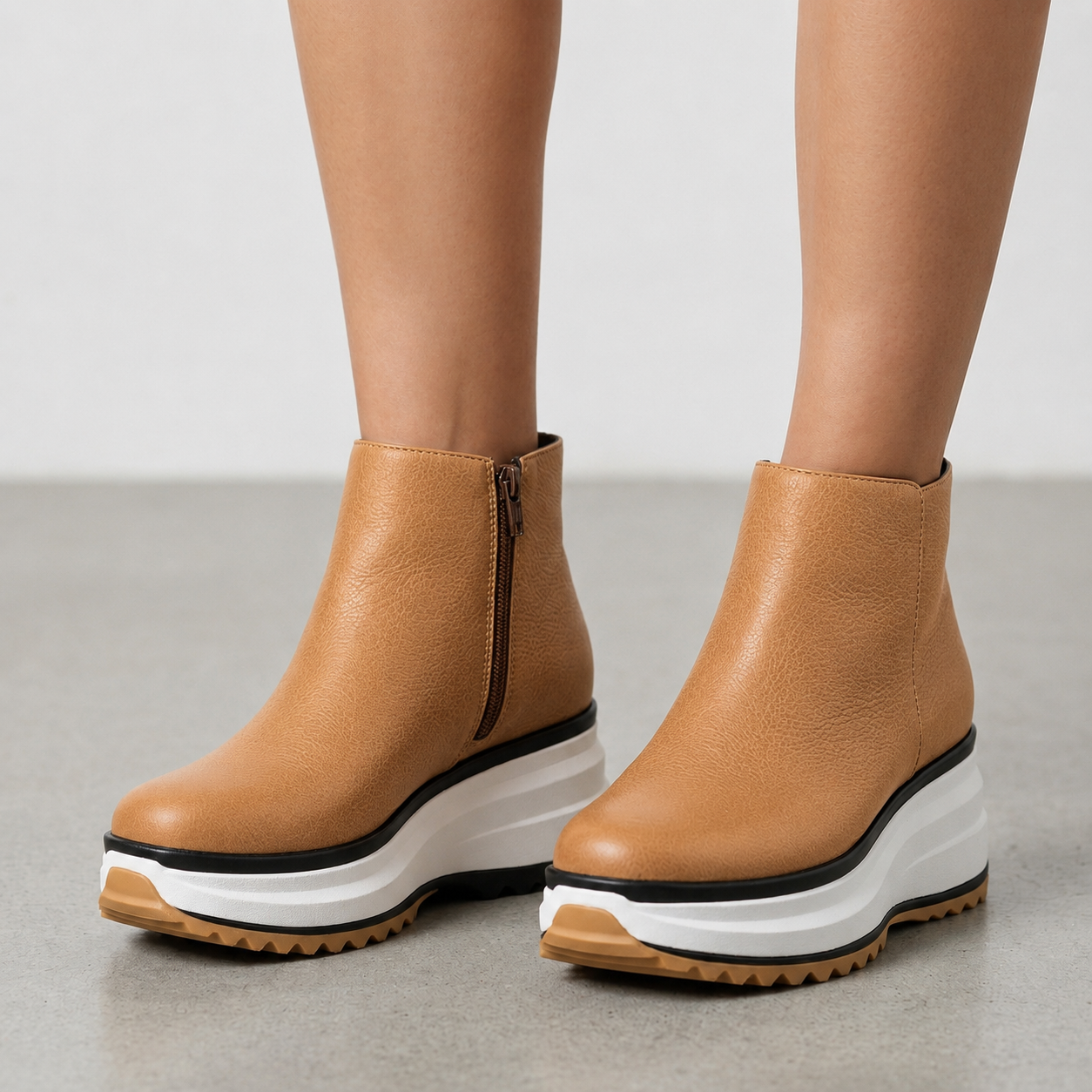 Antequera Leather Platform Ankle Boots