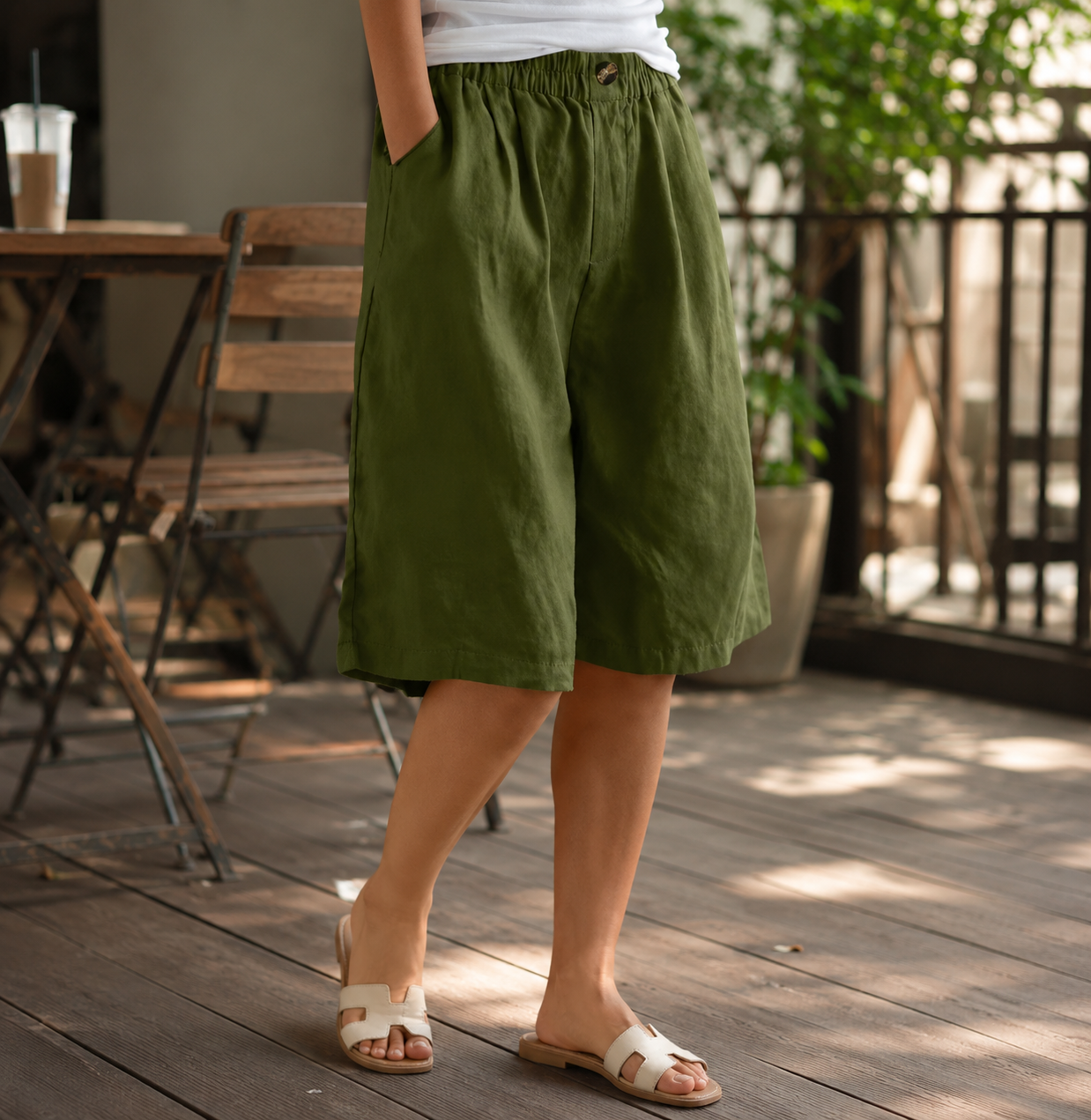 Trogir Linen Elastic Waist Shorts