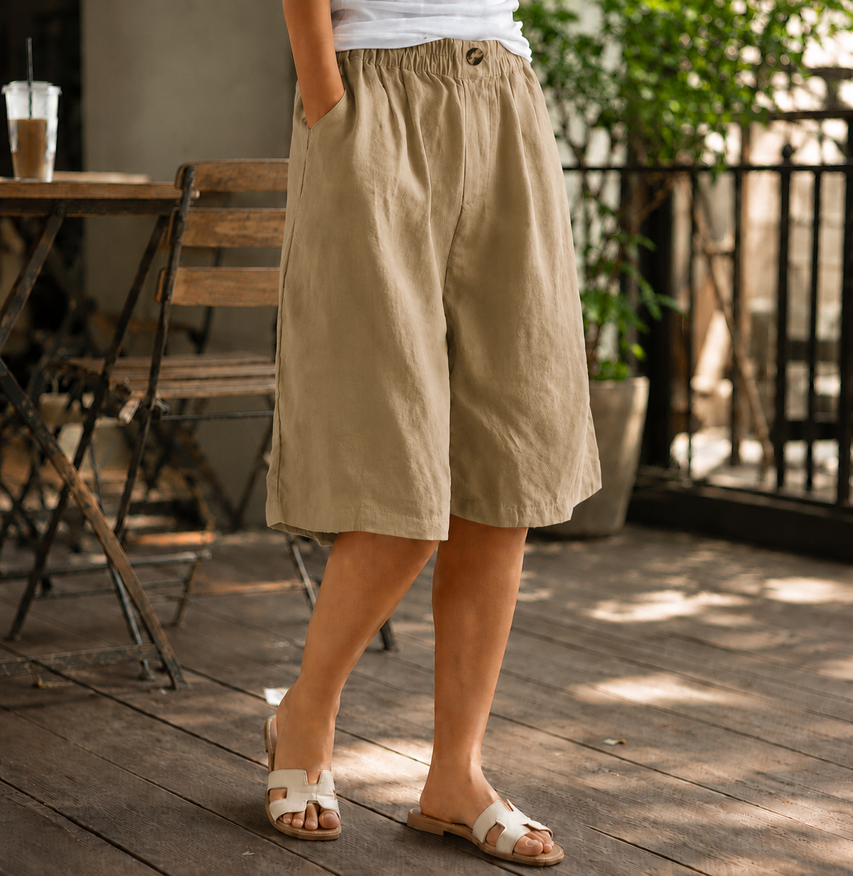 Trogir Linen Elastic Waist Shorts
