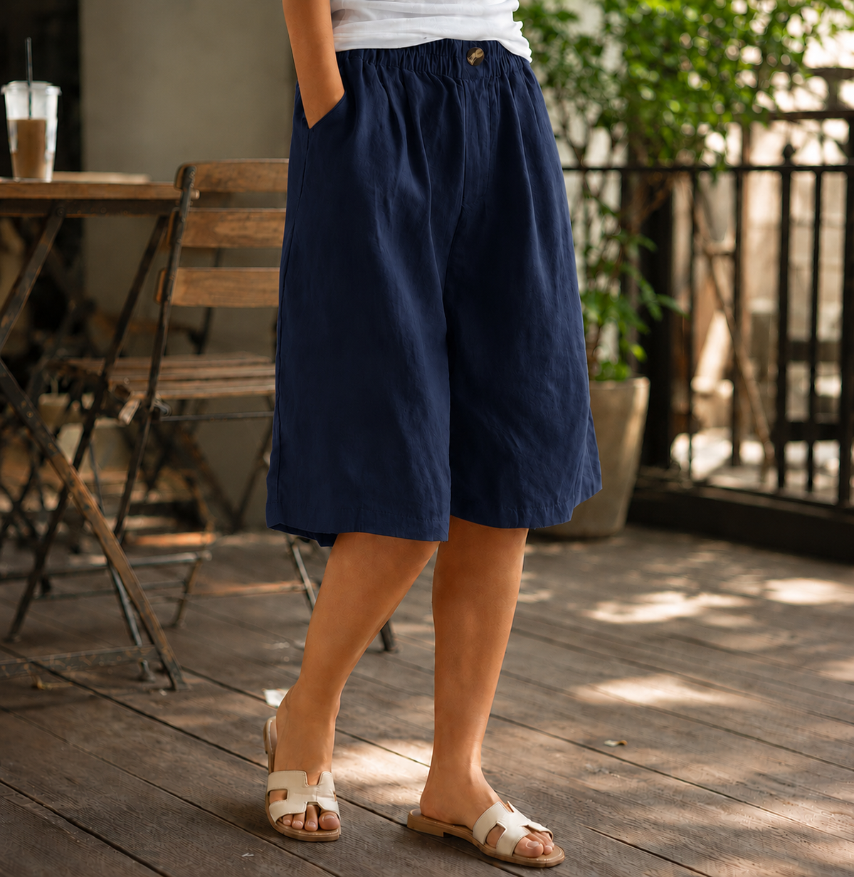 Trogir Linen Elastic Waist Shorts