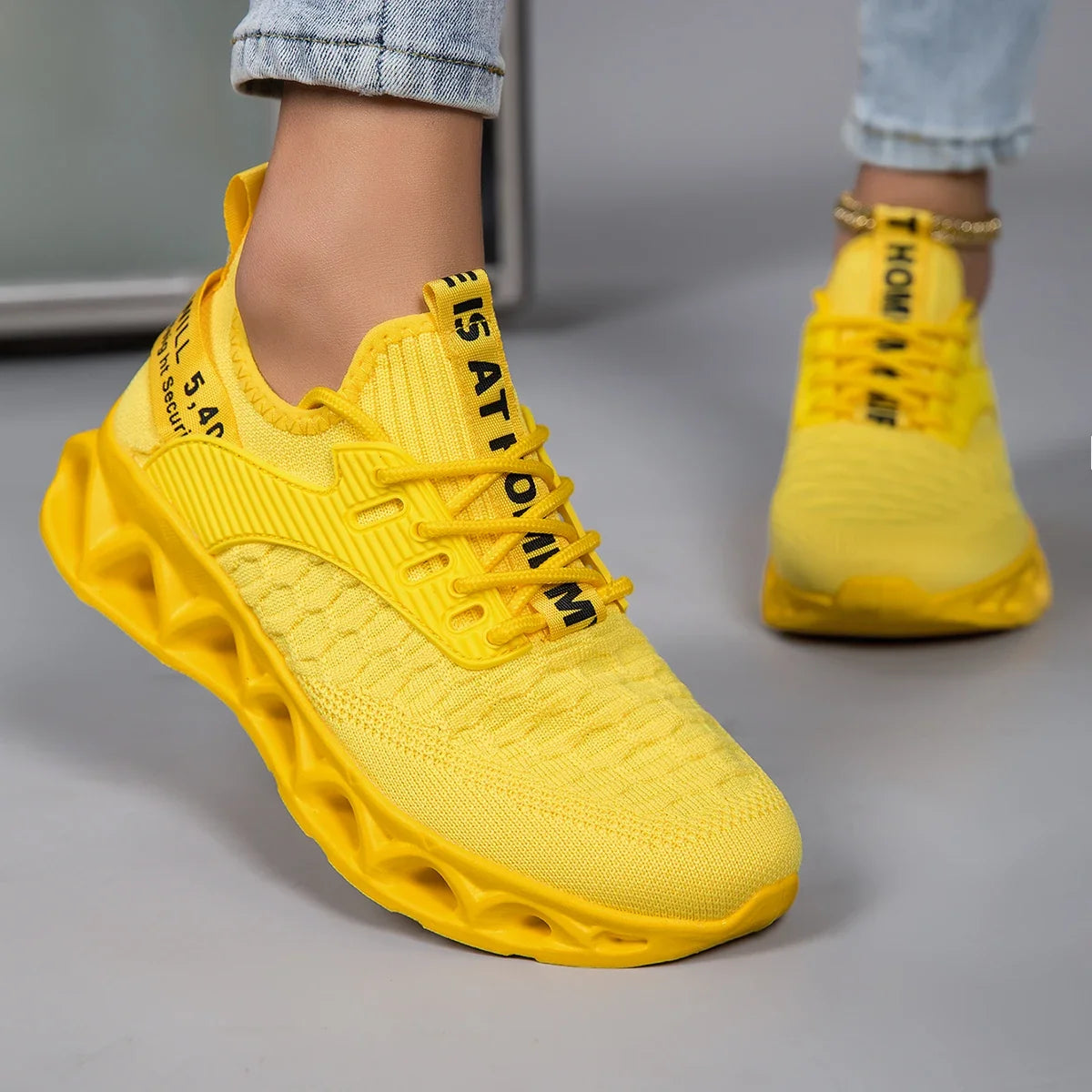 Nadia Everyday Orthopedic Sneakers