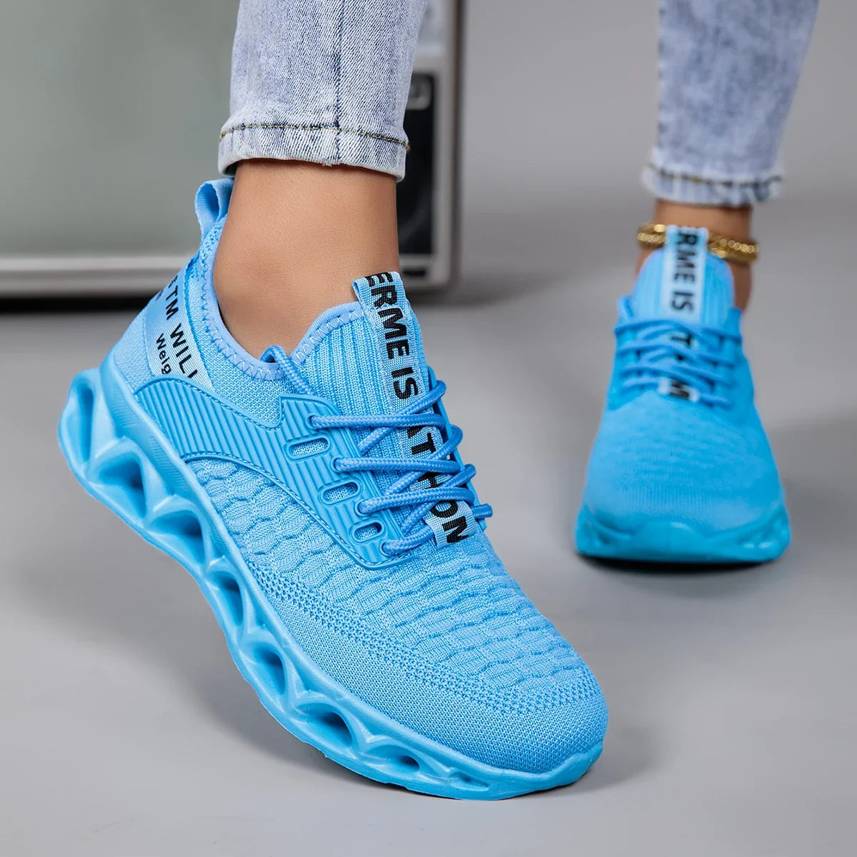 Nadia Everyday Orthopedic Sneakers