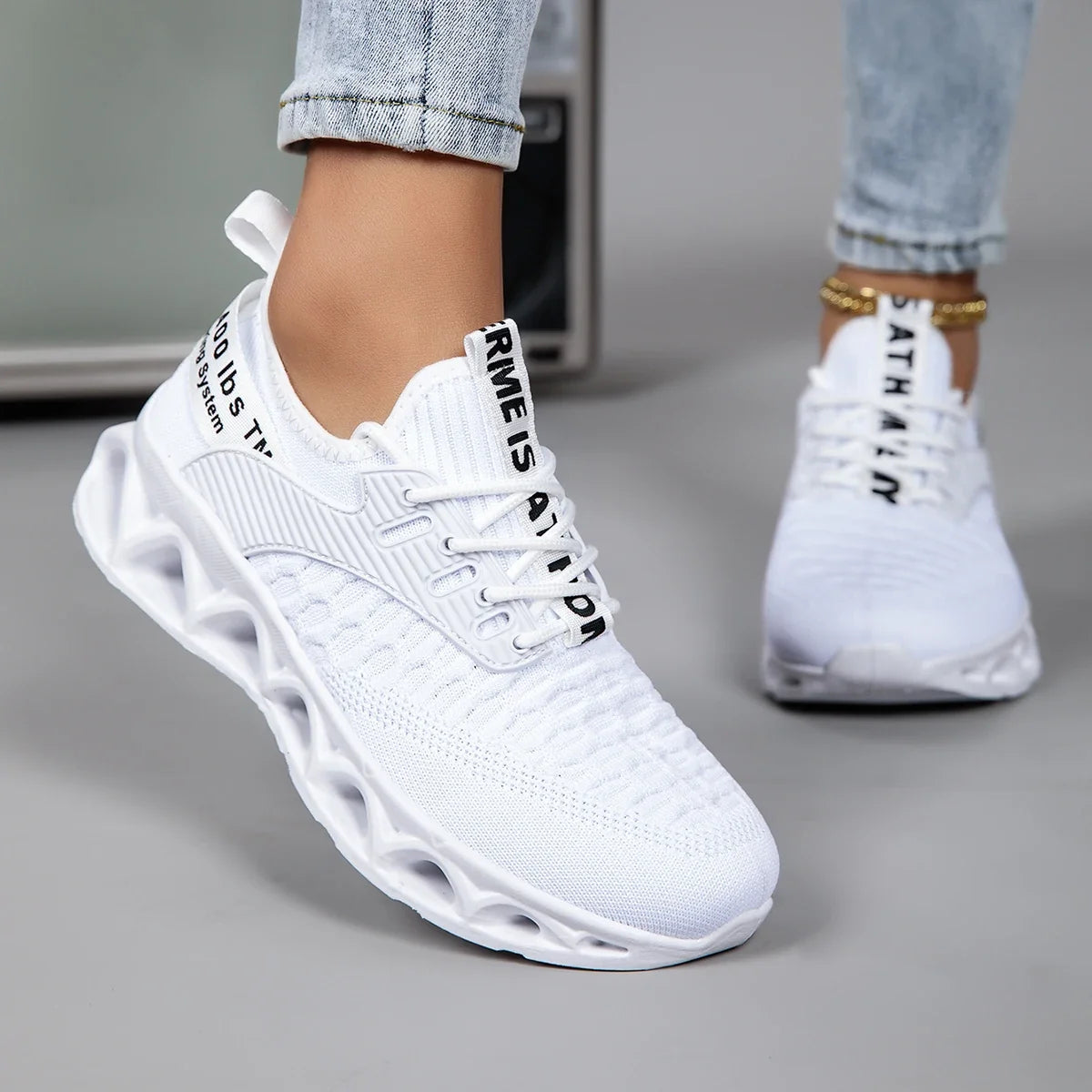 Nadia Everyday Orthopedic Sneakers