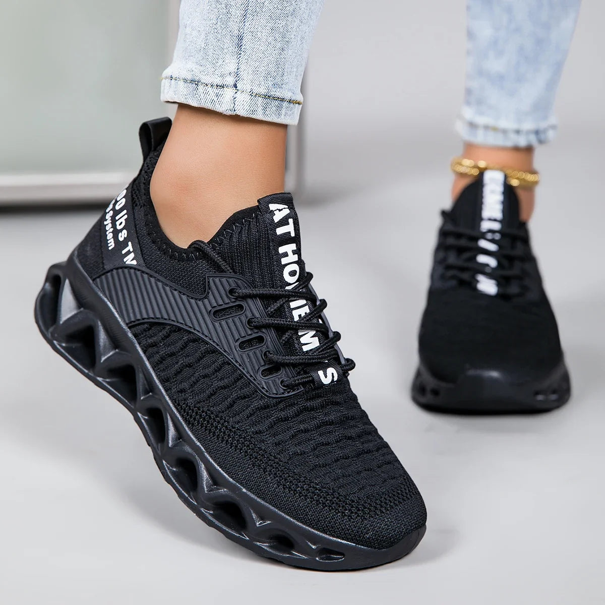Nadia Everyday Orthopedic Sneakers