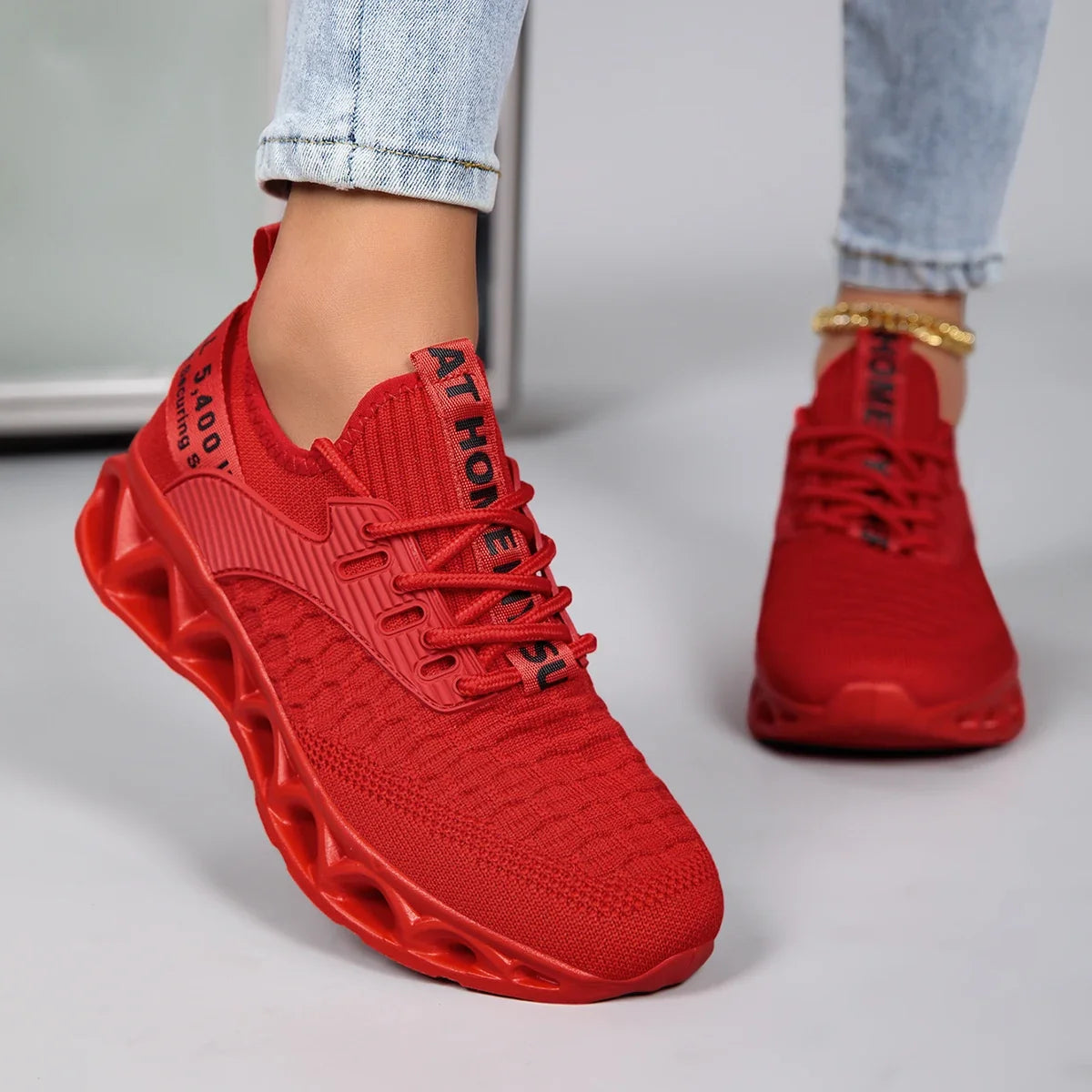 Nadia Everyday Orthopedic Sneakers